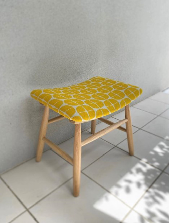 【未使用】高級スツール ナチュラル イエロー Stool_60_clear_lacquer_yellow_