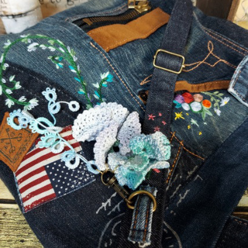 刺繍デニムバック　No.613　デニムリメイク　丸いバック　ショルダーバック 刺繍デニムバック No.574 デニムリメイク ショルダーバッグ 刺繍