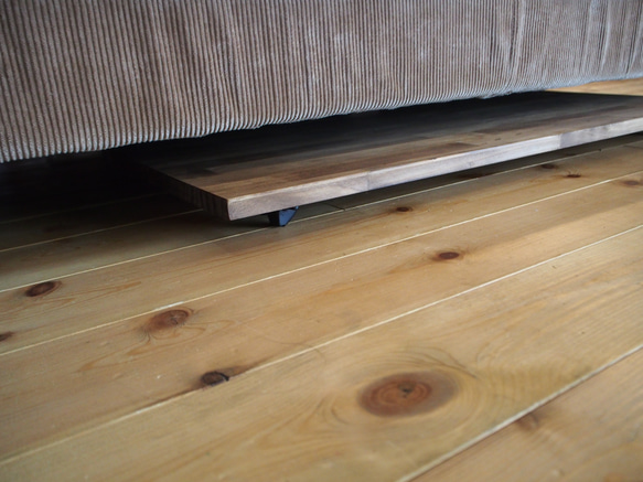 【数量限定/送料無料/即日納品】パイン材の折りたたみテーブル90×45 テーブル/リビングテーブル机/ローテーブル 5枚目の画像