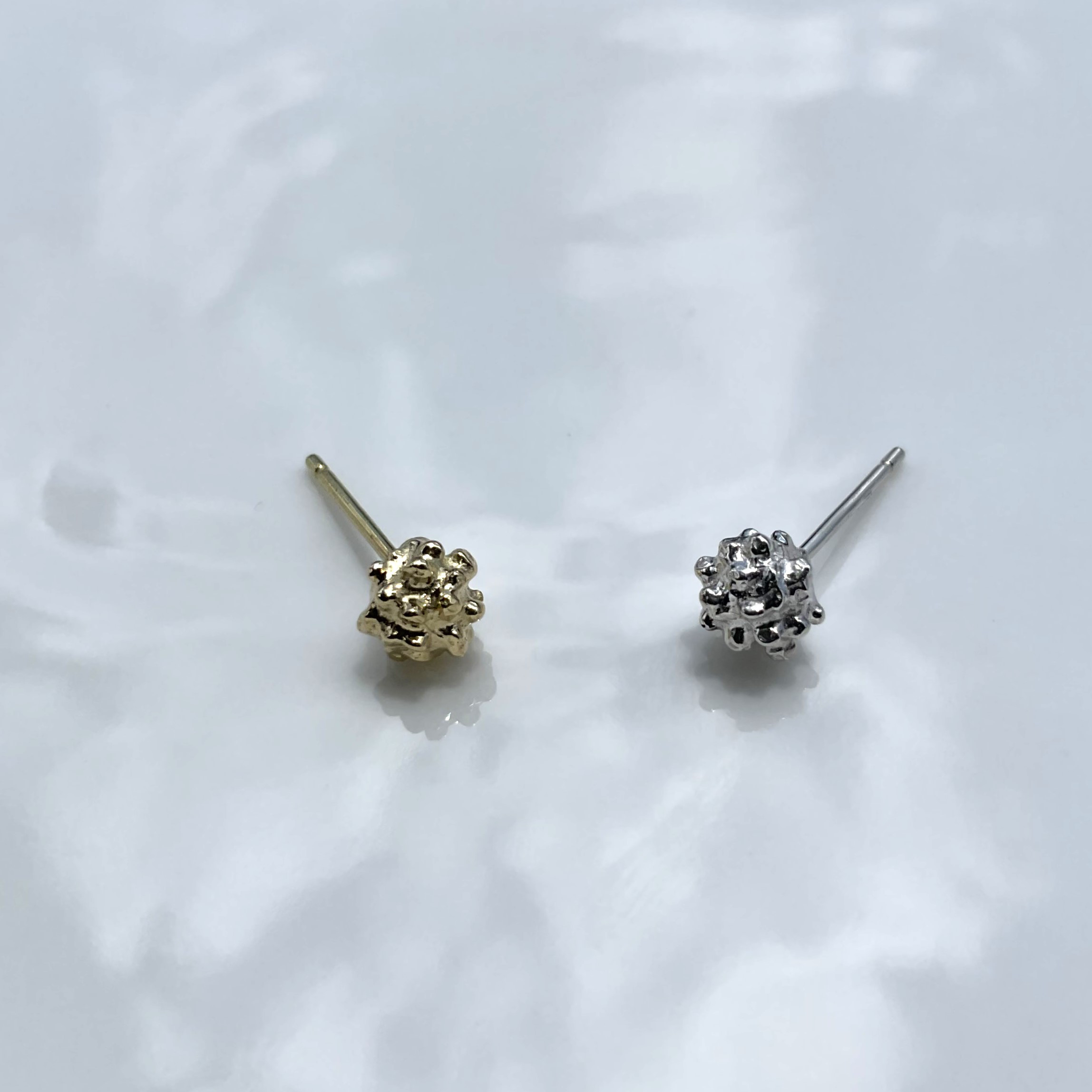 金平糖のピアス　片耳用　Pt900