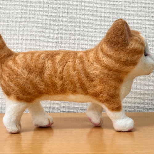 茶トラに白の猫(中)置物#1(羊毛フェルト) 羊毛フェルト 工房TAKA