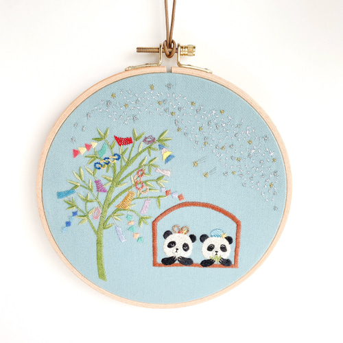 たぁやん様ご注文 壁面飾り 刺繍 壁飾り＊七夕 星に願いをツインズパンダ〈無料ラッピング