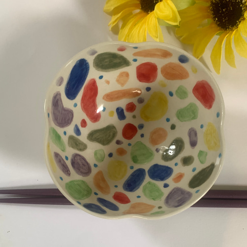 【超特価】 虹色のお花のお茶碗（1つのお値段です） 茶碗・めし碗 手作り 茶碗・めし碗