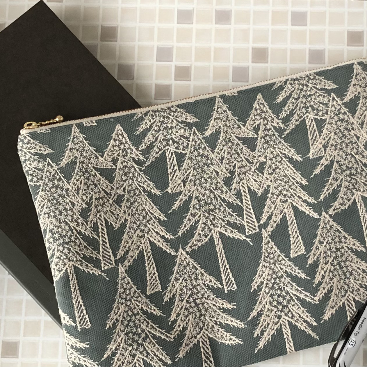 ミナペルホネンpot-au-feu／skyful／skyflower@a31