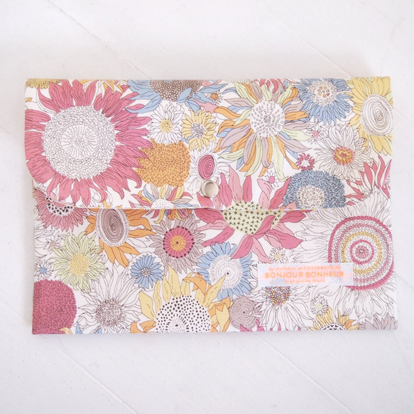 リバティ ラミネート ポケット付移動ポケット〈メドウテイルズ〉ラベンダーピンク リバティ ラミネート ポケット付移動ポケット〈メドウテイルズ