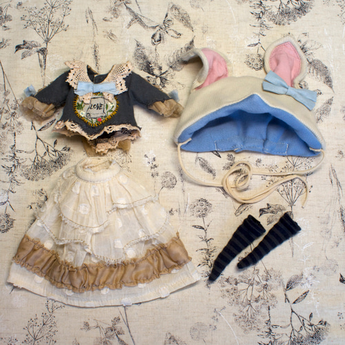 アンティーク風ドレス ブライスアウトフィット ハンドメイド お洋服 2点セット ブライスアウトフィット 素敵なお洋服セット その他人形 Doll