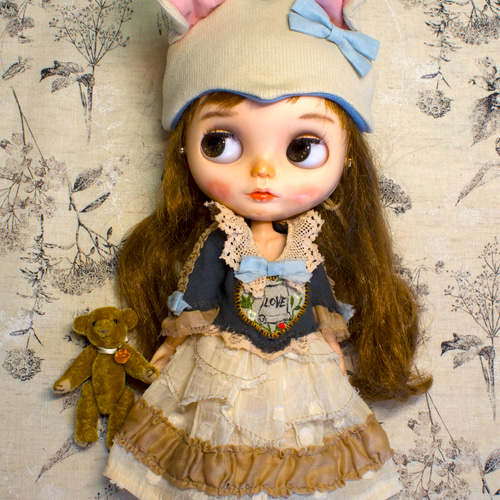 ブライス 人形　洋服付き 　少し汚れあり　送料込み ブライスアウトフィット 可愛いお洋服セット その他人形 Doll