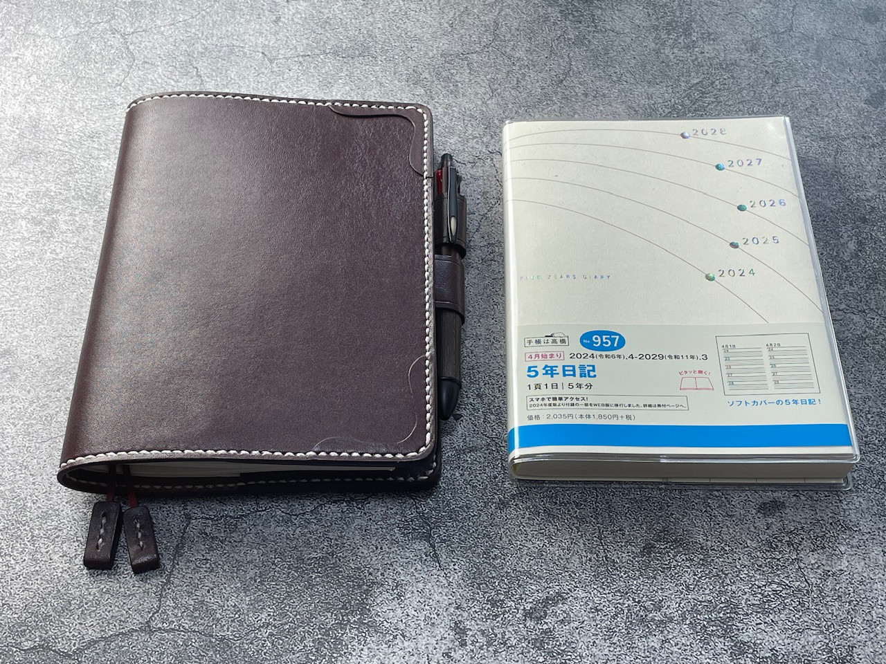 【手縫】高橋手帳B6（5年日記No.957）用ワインレッド色着せ替え本革カバー（バタフライストッパー） 2本しおり付き