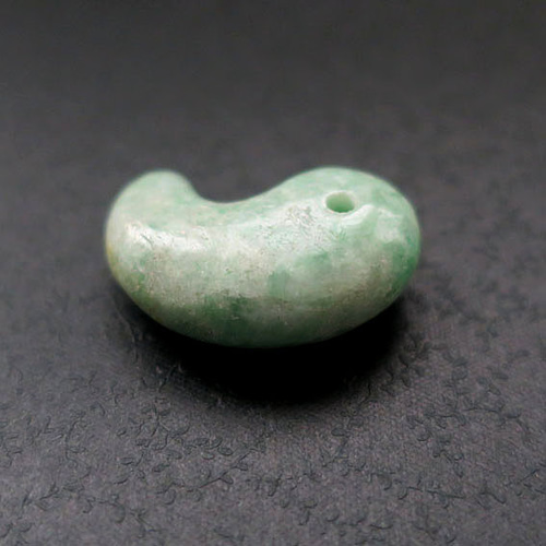 天然石【糸魚川ひすい】桐箱入り勾玉A 31×21×12mm 天然石 天然石【糸魚川ひすい】桐箱入り勾玉A 31×21×12mm 天然石