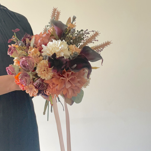 テラコッタ系 クラッチブーケ ブートニア付き 美品】♡テラコッタ♡ クラッチブーケ&ブートニア - メルカリ