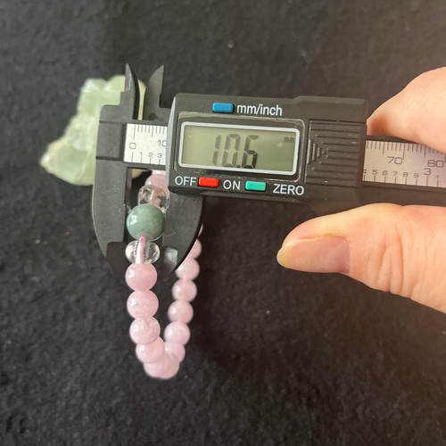 334.天然石糸魚川翡翠とクンツァイトとパールヴァティー渓谷産水晶  