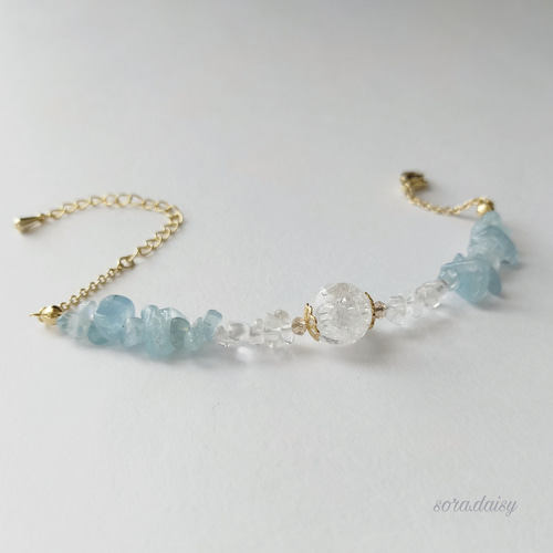 クラック水晶・アクアマリンの華奢な天然石ブレスレット *3月誕生石