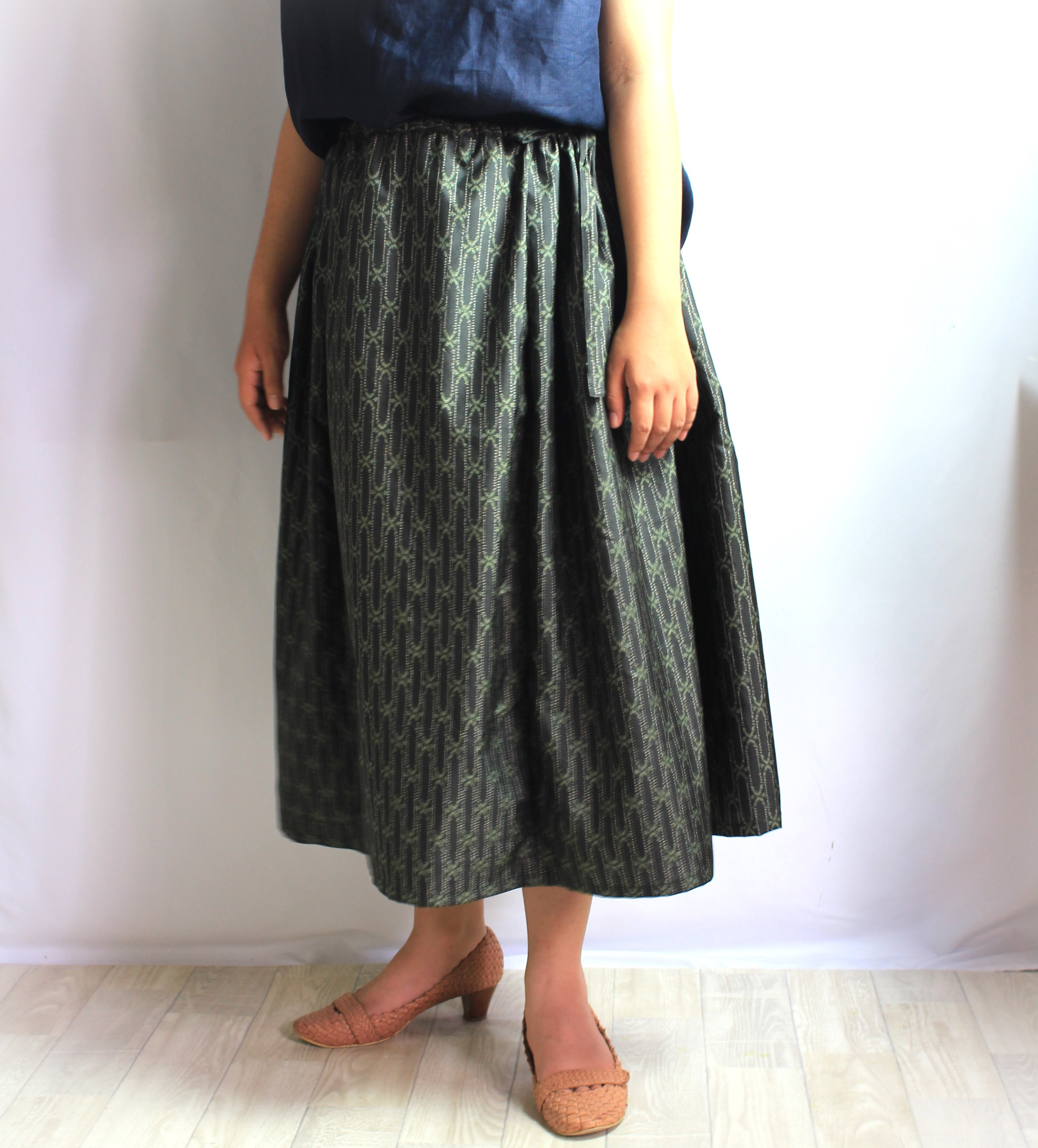 大島紬のゴムなしロングスカート 13,475円