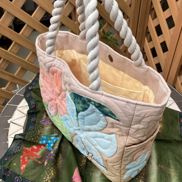 ハワイアンキルト　プルメリアトートバックベージュオレンジ　受注製作 6枚目の画像