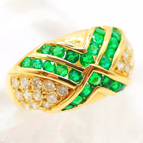 【アンティーク】K18 天然エメラルド リング 英国19世紀 ヴィクトリアン K18 天然エメラルドと天然ダイヤモンドの