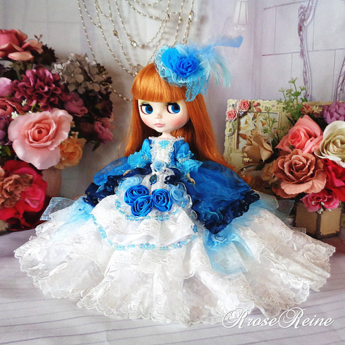 アンネローゼ王妃 優雅で豪華なパープルグラデーションのボリュームフリルドレス アンネローゼ王妃 舞踏会の華 優雅で豪華なパープルグラデーション