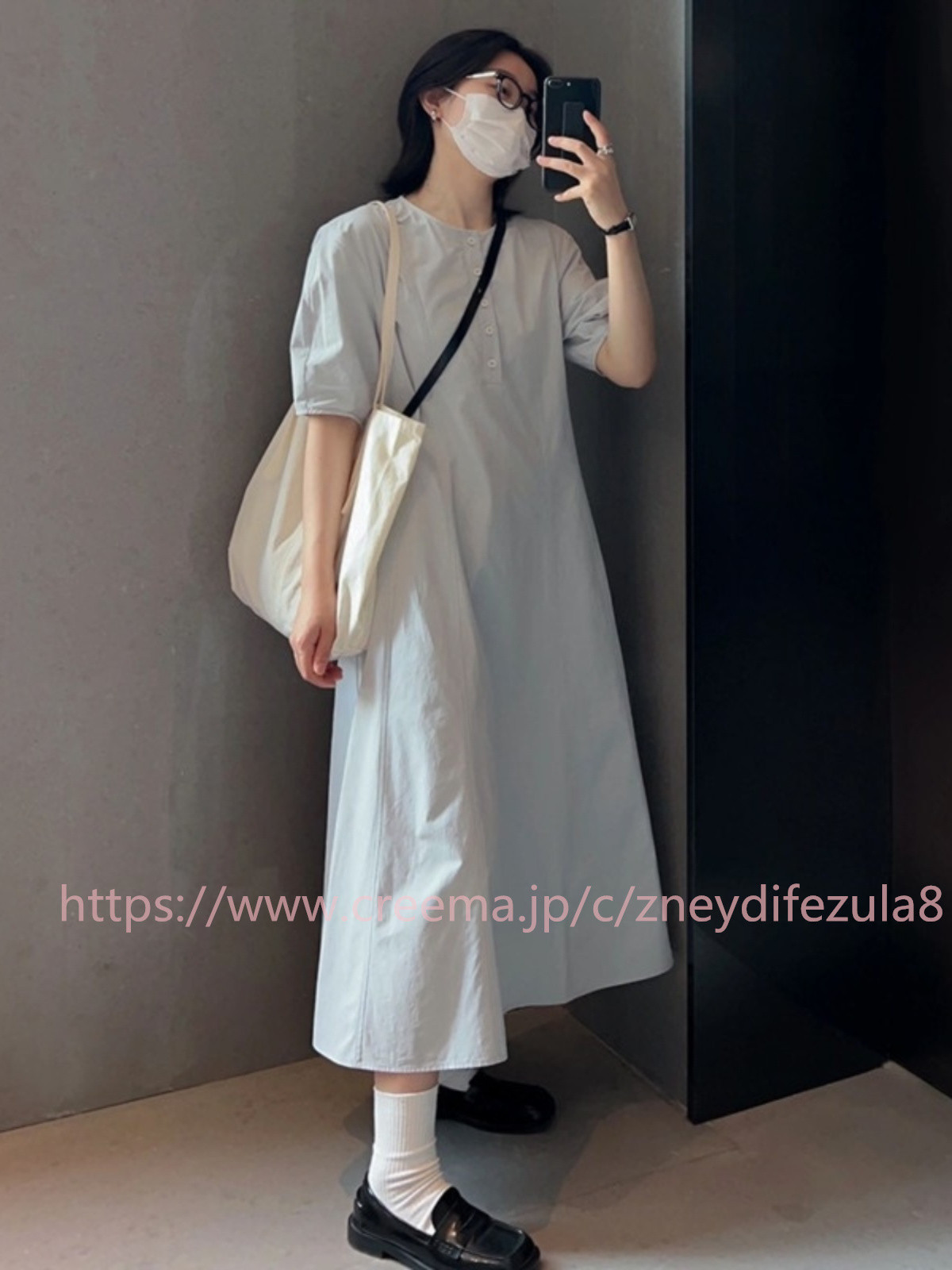 シンプルで高級感のある日系ブルーのワンピース夏の新作ラウンドネックバンドゆったりとした雰囲気のスリムスカート