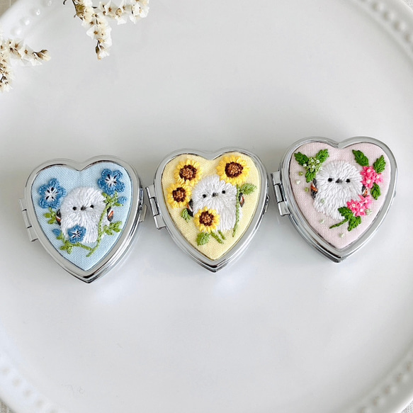 ハート型ミラー 雪の結晶と小鳥デザイン(ピルケース) ハート型ミラー 雪の結晶と小鳥デザイン(ピルケース) ハート型ミラー