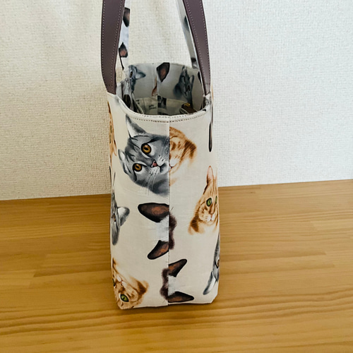 【美品】Miiakiis ロゴ刻印 トートバッグ 猫 猫トートバッグ トートバッグ mitsuka 通販 17916893｜Creema