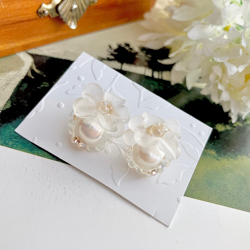 つゆ花ブローチ＆ピアスセット〜⁂パール フォーマル セレモニー 卒業式