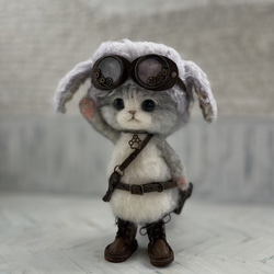 うさみみ帽子のごーぐるにゃんこ 羊毛フェルト ねこ ぬいぐるみ 4枚目の画像