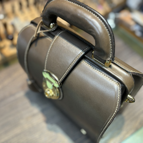 ミニダレスバッグ【conte】セミアニリンレザー ショルダーバッグ 革福