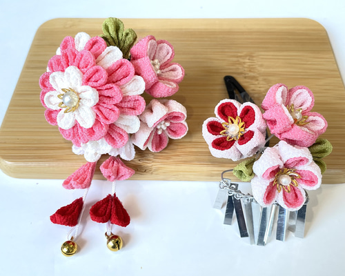 七五三髪飾り つまみ細工 かんざし 白ピンク パッチン留め 3歳 7歳