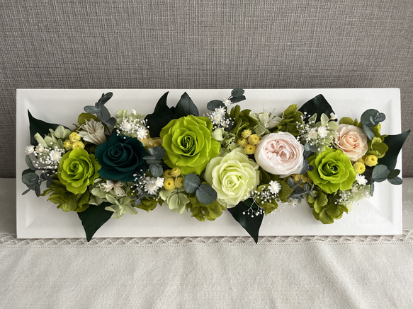 プリザーブドフラワー　フレッシュグリーンのフレームアレンジ　置き型　壁掛け 