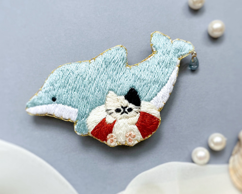 ✿イルカメ様　リクエスト✿　刺繍ブローチ４点 10caa93898e9b3ddd9f7456b8689e0