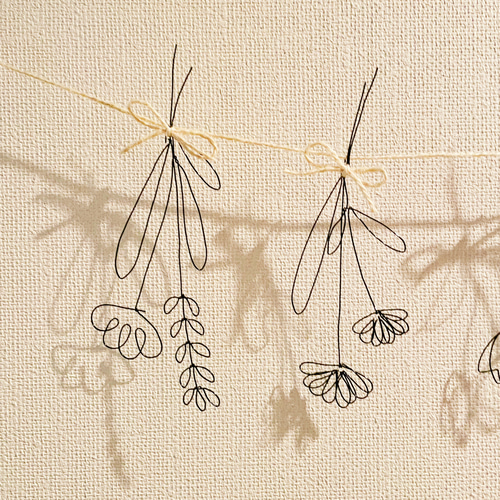 ワイヤークラフト♡︎お花と葉っぱのガーランド♡︎ ガーランド Riiche