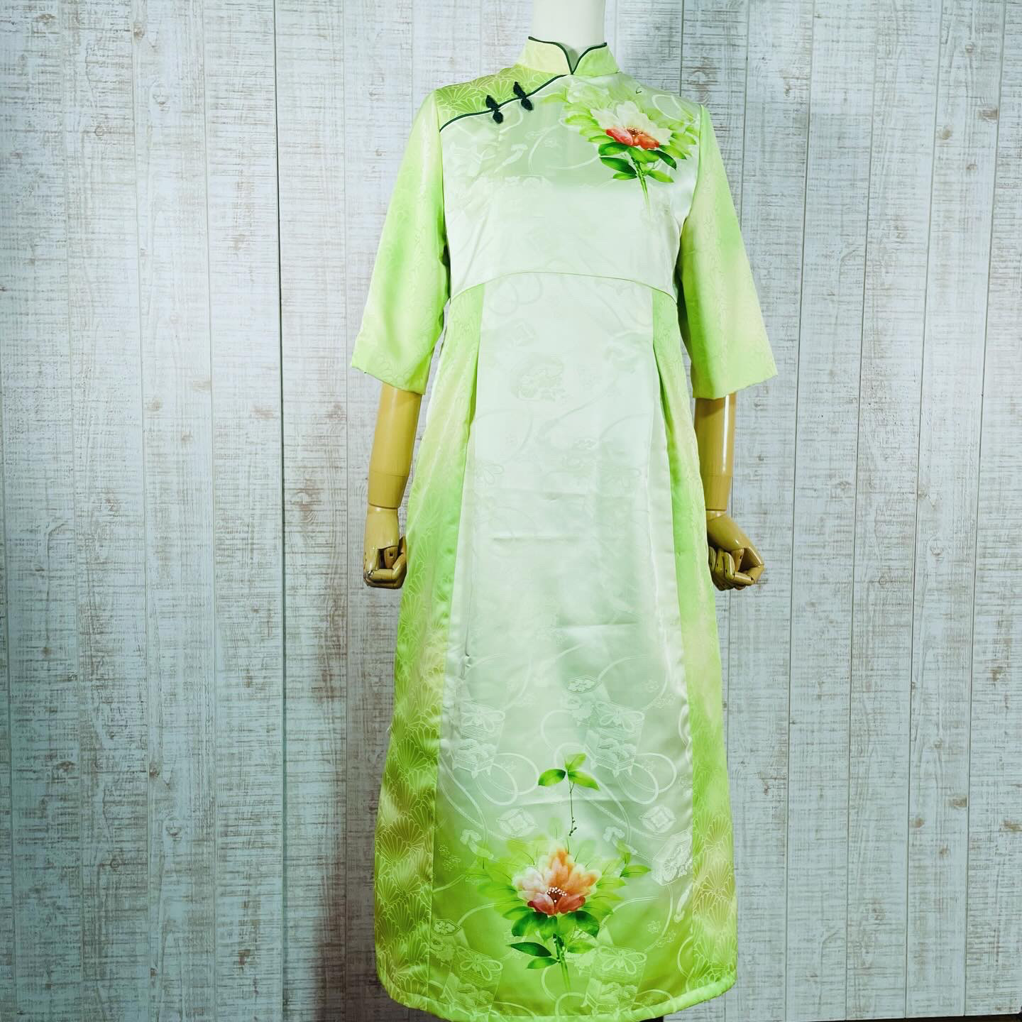 菊模様綸子＆手描き付け下げ総裏付きチャイナ襟ワンピースＭ～Ｌ