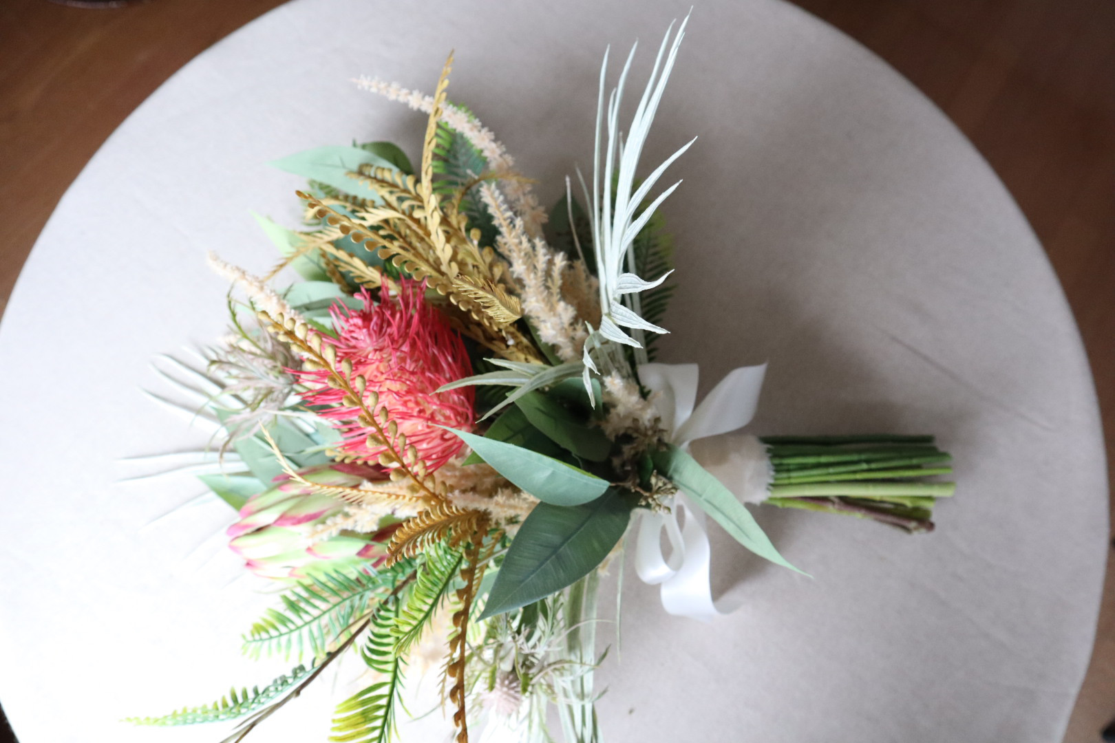 オレンジブーケLサイズ　　ワイルドフラワー、アフリカの花、プロテア、バンクシャ　送料込み　（No.393-110）