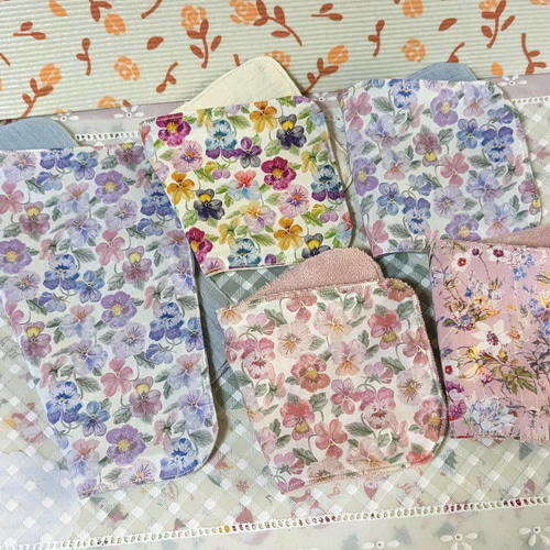 Flower*b8*やわらかガーゼハンカチ*5枚セット*ハンドメイド Flower*8*やわらかガーゼハンカチ*5枚セット*ハンドメイド