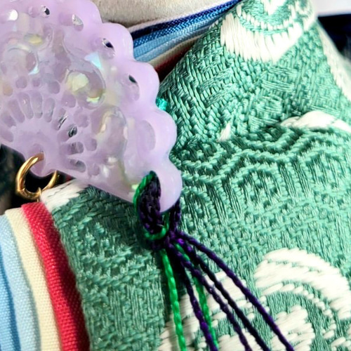 763 小さなお着物〈お姫様〉十二単【西陣織】緑青亀甲地に五瓜に