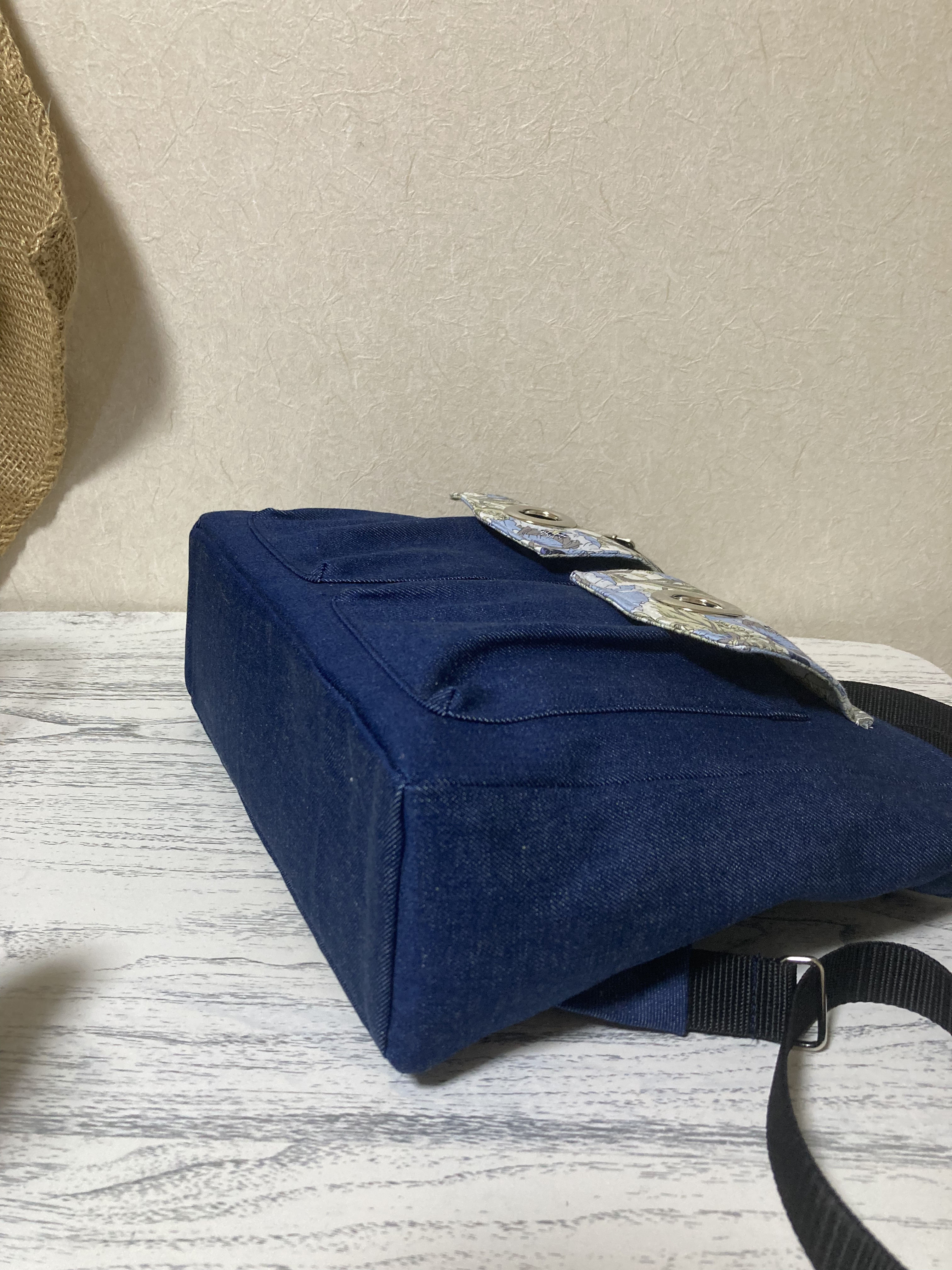 一瞬でトートバッグからリュックに。(花柄)