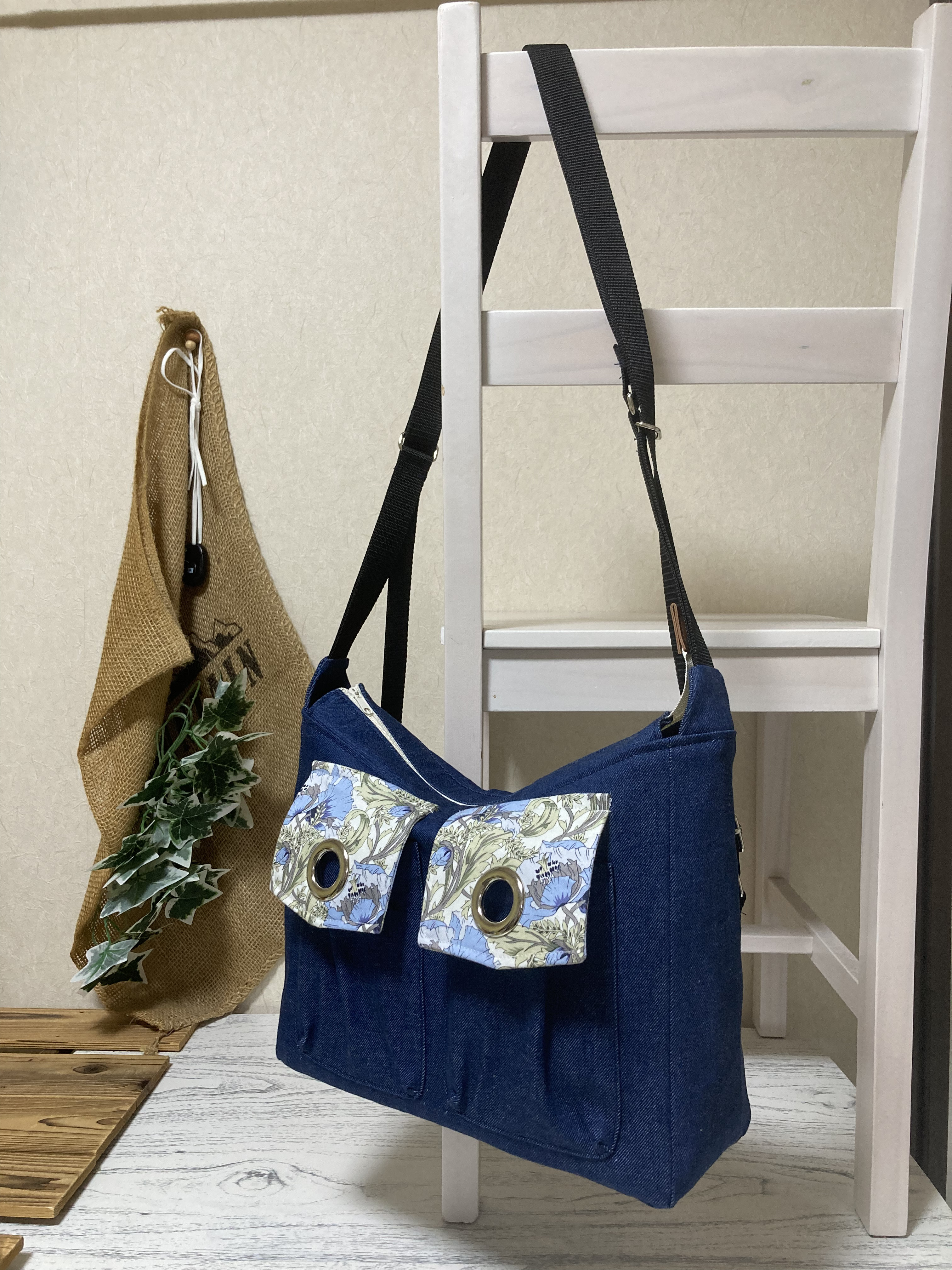 一瞬でトートバッグからリュックに。(花柄)