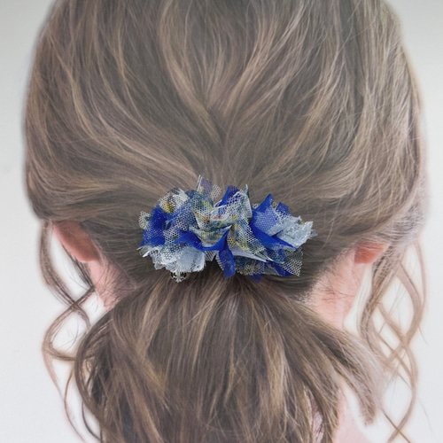 ヘアゴム＊ハーフシュシュ◇花柄ミックスブルー◯スワロフスキー