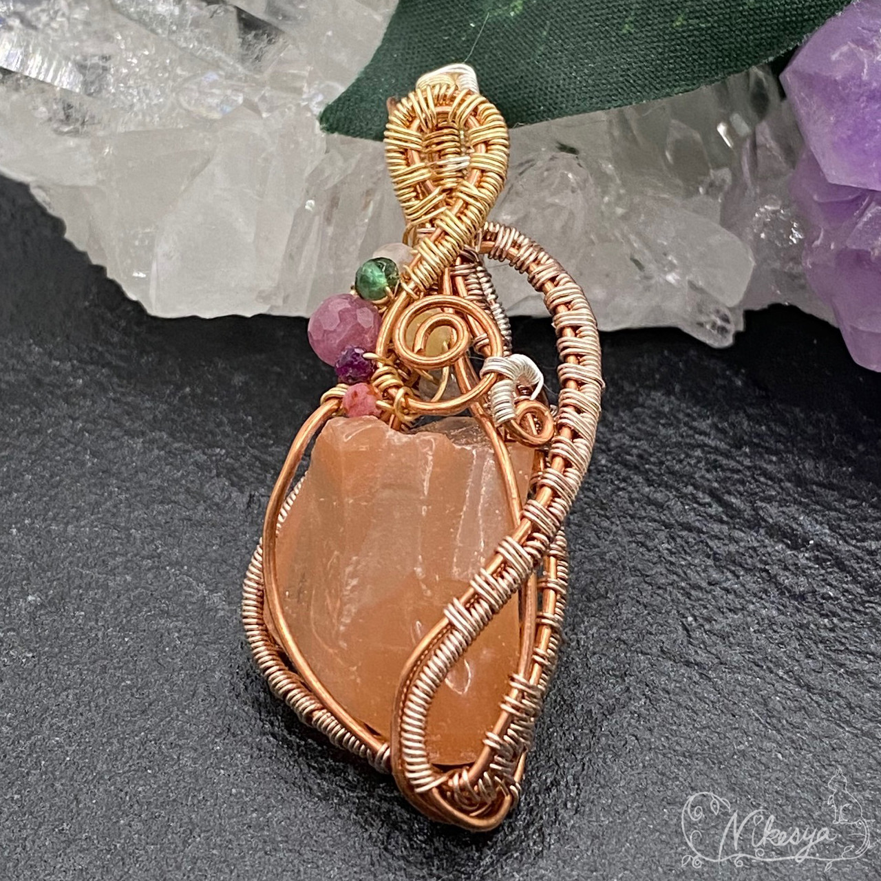 オレンジカルサイト原石のペンダントトップ【ワイヤーアクセサリー】【送料無料】