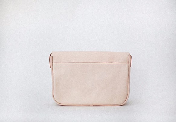 本革手作りのクラシックメッセンジャーバッグショルダーバッグフィッシングバッグ男/女用 ヌメ革 切線派 ▲▲ プレゼントに最適 彼女のプレゼント