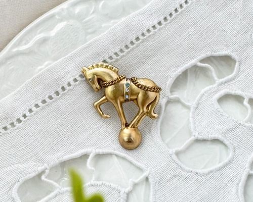 ANIMAL NOBLE》夢みる馬のサーカス真鍮ブローチ ブローチ lemon room