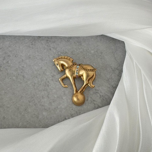 ANIMAL NOBLE》夢みる馬のサーカス真鍮ブローチ ブローチ lemon room