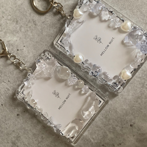 B8トレカキーホルダー】硬質ケース 『 pluma 』 no.8 透明/クリア/天使