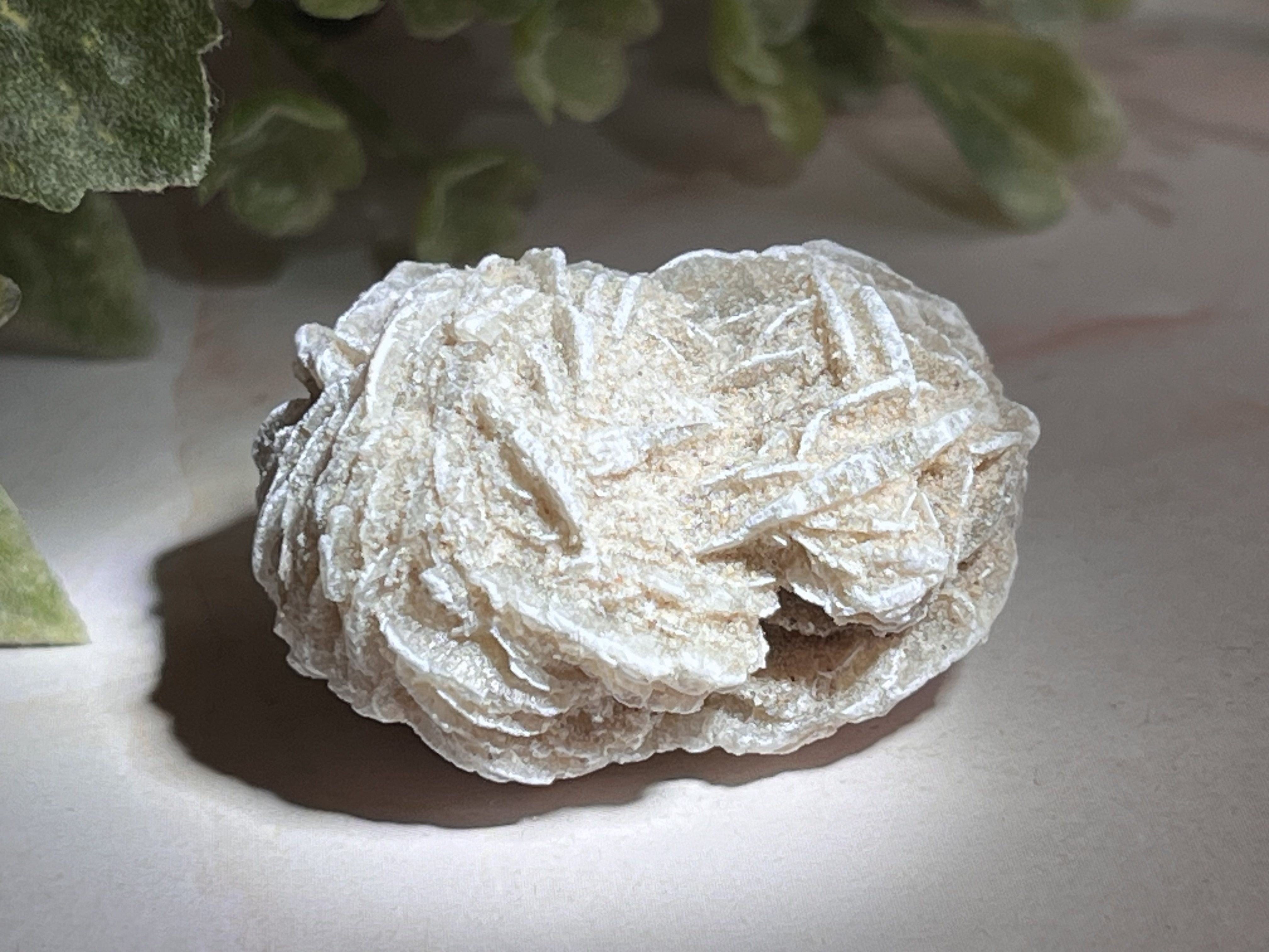 特大✨　知性の石　砂漠の薔薇　デザートローズ　セレナイト　ラフストーン　原石 特大✨ 知性の石 砂漠の薔薇 デザートローズ セレナイト ラフ