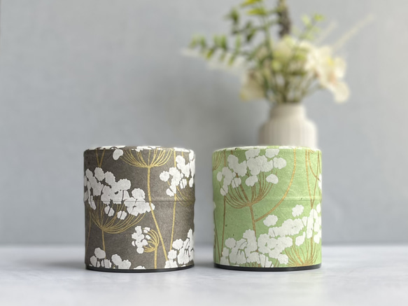 【100g】野の花柄 miniキャニスター缶2缶セット 1枚目の画像