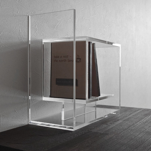 渦巻モチーフのアクリルブックシェルフ A6(文庫)サイズ 本棚・絵本棚