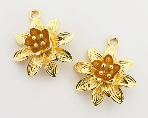 2個 立体 蓮 ハス 花 フラワー コネクター パーツ チャーム/ゴールド