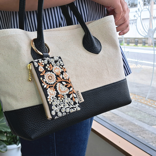 ギフトシリーズ バッグポーチ / インド刺繍 / 刺繍リボン / 小物