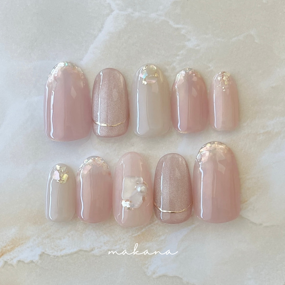 ピンクグレージュの上品ネイル ネイルチップ（つけ爪） makana