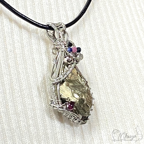 パイライト標本2 ペルー産 標本箱ペンダント ペルー産 パイライト