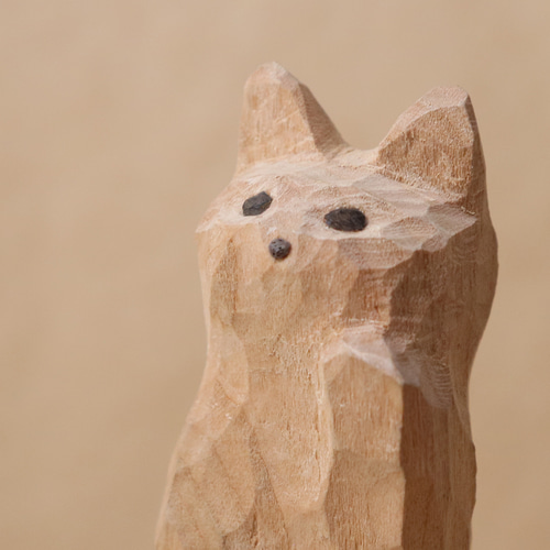 招き猫（左手）木彫り 木製 ネコの置物 インテリア雑貨（木材